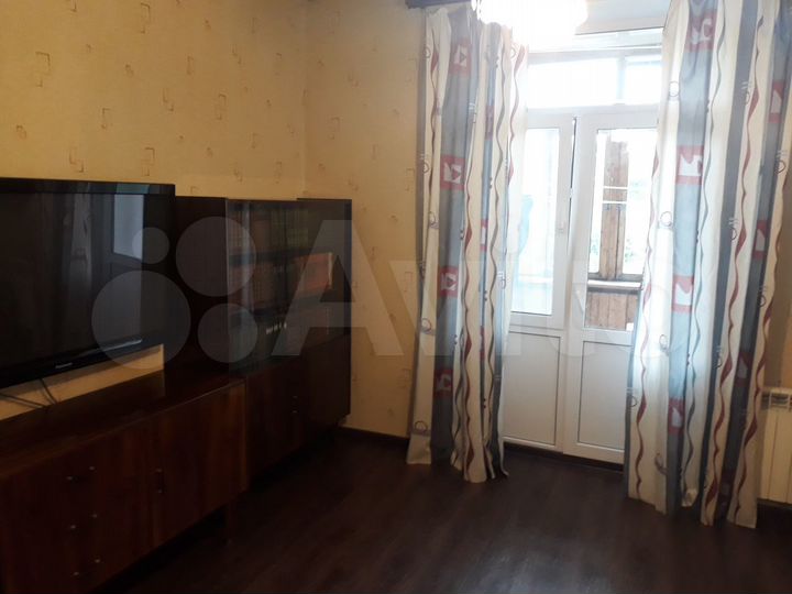 2-к. квартира, 58 м², 3/5 эт.