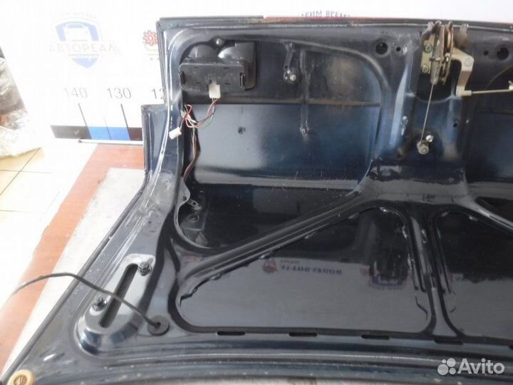 Крышка багажника Ваз 2110 2111 2004