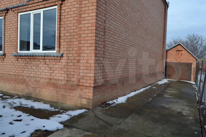 Дом 300 м² на участке 11 сот.