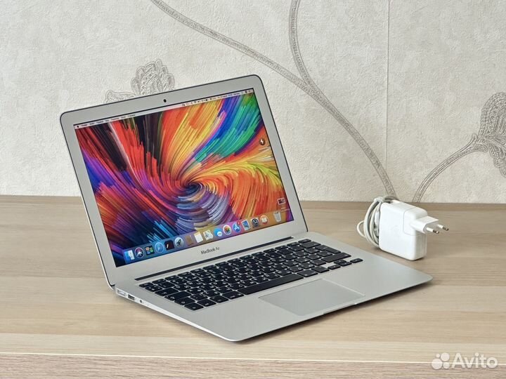 Apple MacBook Air 13 SSD 256gb