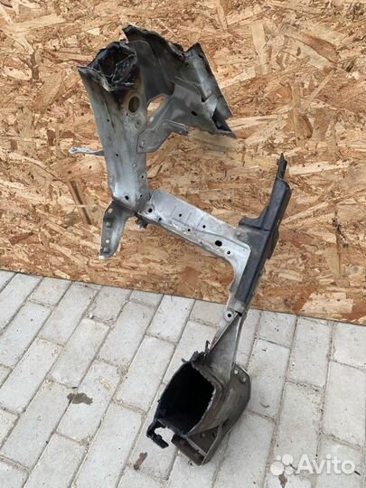 Передняя часть кузова Audi Q7 2005-2015