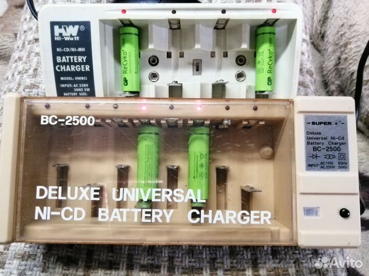 Универсальное зарядное устройство