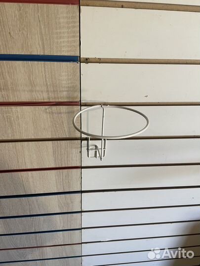 Подставка под головной убор