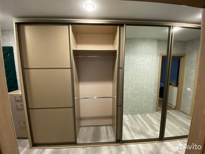 Шкаф купе в прихожую не бу