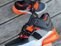 Nike air force 270 черные с оранжевым