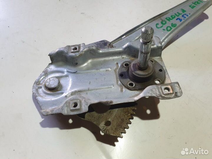 Стеклоподъемник задний правый Toyota Corolla E12