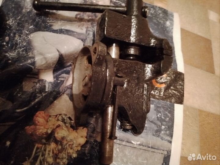 Тиски СССР и наковальня советская