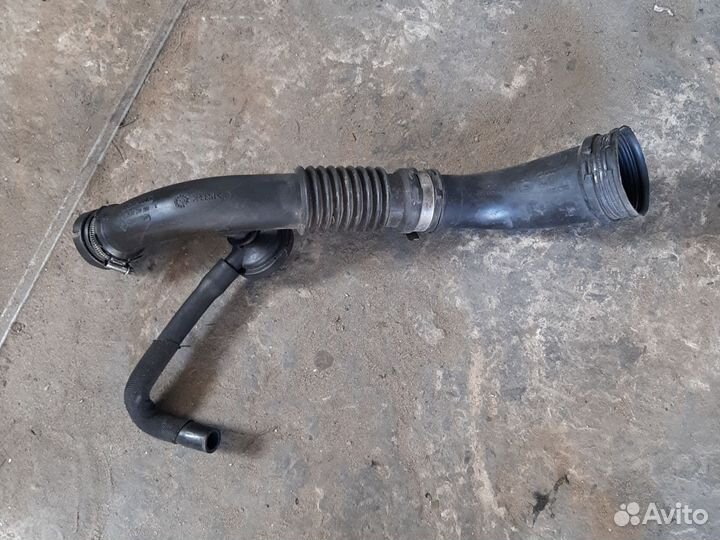 Патрубок воздушный Renault Megan 2 1.5 DCI