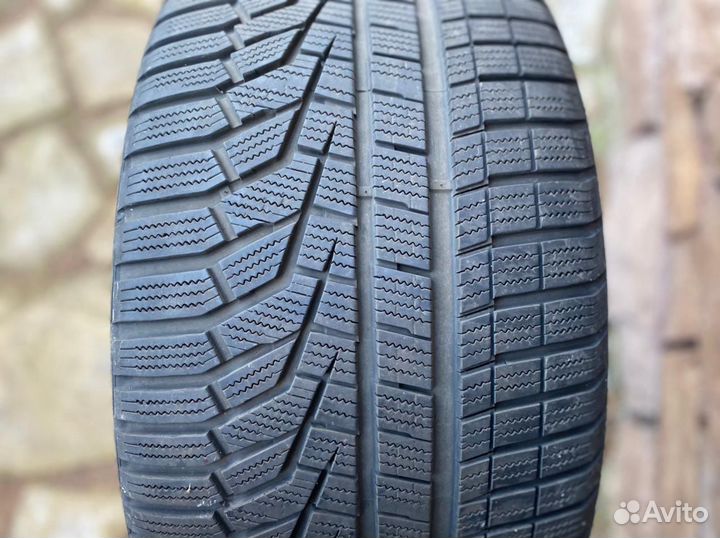 Nokian Tyres Nordman 1 295/35 R21