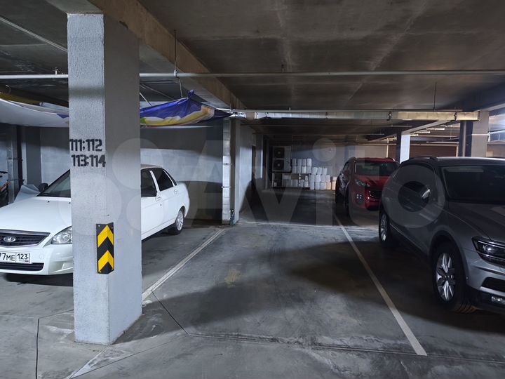 Машиноместо, 13 м²