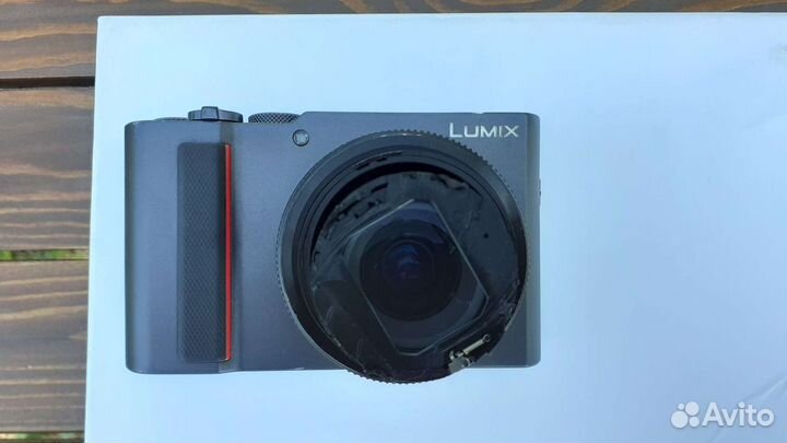 Panasonic Lumix DC TZ200