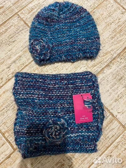 Шапка с шарфом для девочки