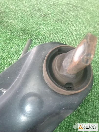 Ступица задняя левая mazda atenza