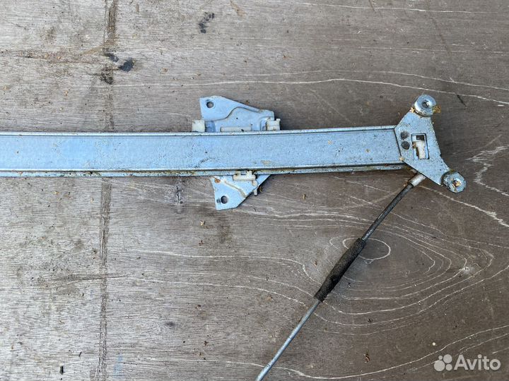 Стеклоподъемник передний правый Pajero 2