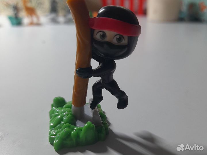 Игрушки из киндера