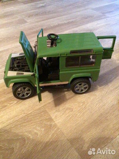 Bruder Land Rover defender