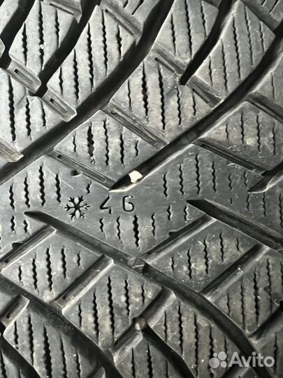Nokian Tyres Hakkapeliitta R5 225/55 R17 101R