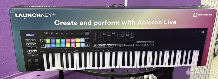 Миди клавиатура Novation Launchkey 61