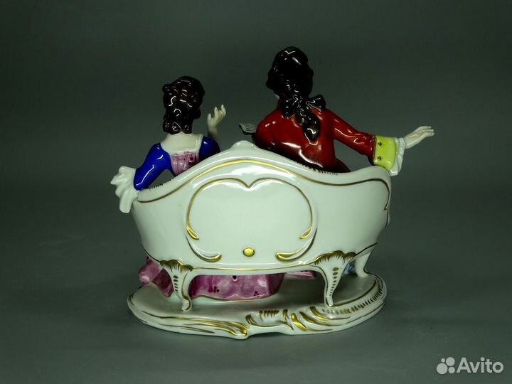 Фарфоровая статуэтка volkstedt 