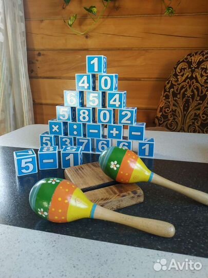 Кубики цифры 24 штуки. Маракасы