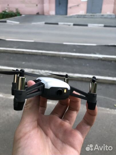 Дрон DJI Tello