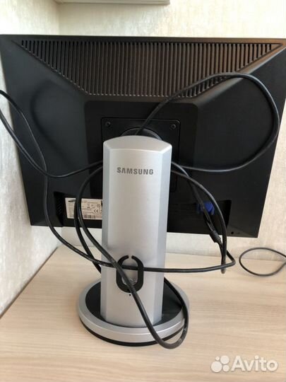 Монитор Samsung 203B