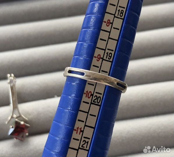 Серебряный комплект. иск Гранат. Новое украшение