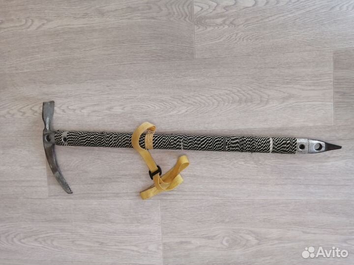 Ледоруб альпинистский