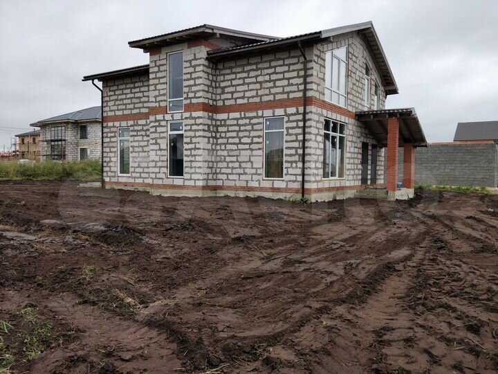 Дом 189 м² на участке 11 сот.