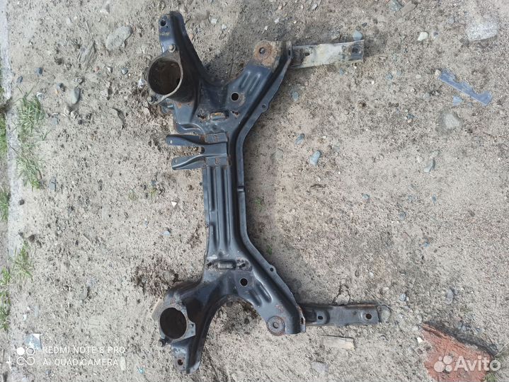 Балка передняя подрамник VW Golf 3 ABS
