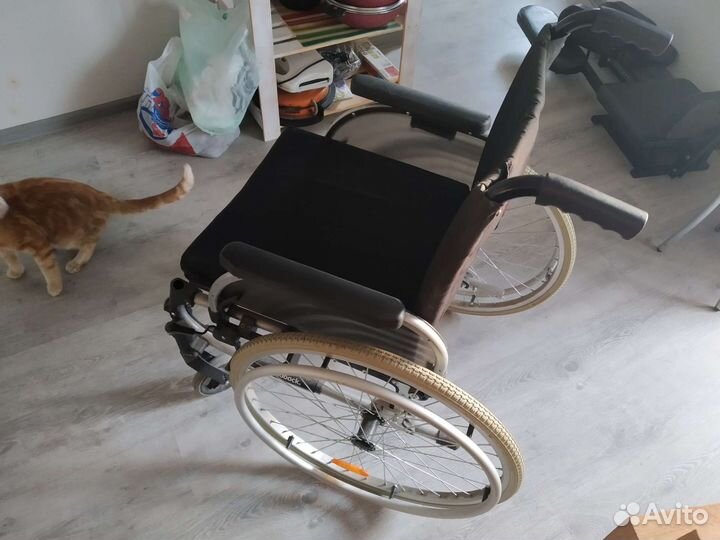 Инвалидная коляска складная бу
