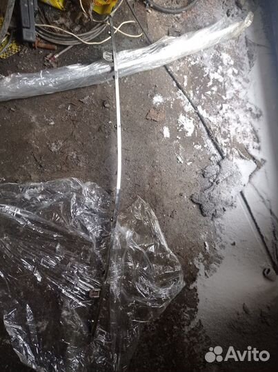 Накладка тайота рав 4