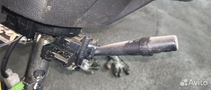 Подрулевой переключатель на Джили Эмгранд ес7