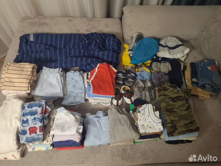 Пакет одежды на мальчика 4-12месяцев