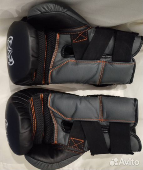 Боксерские перчатки Rival RS11V Black 14 oz