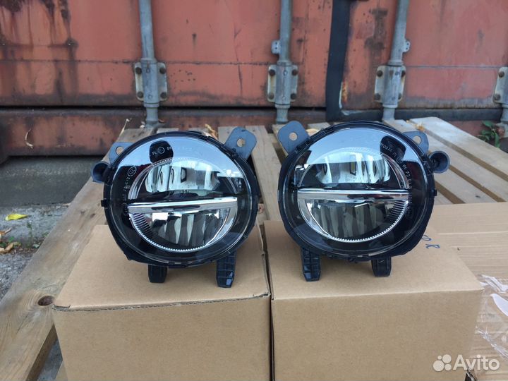 Противотуманные фары на бмв Ф30 лед