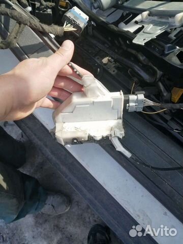 Замок передний правый ситроен с5 х7