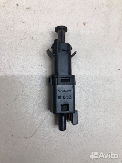 Концевик педали тормоза Volvo V40 универсал 1.9