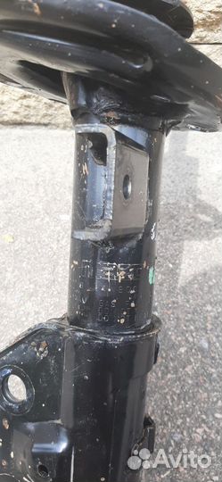 Стойка амортизационная передняя левая Mazda 6 Gj