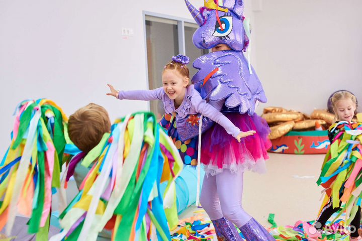 Организация праздников под ключ, аниматор Уэнстдей