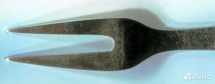 Серебряная вилка 916 пробы с эмалью для лимона