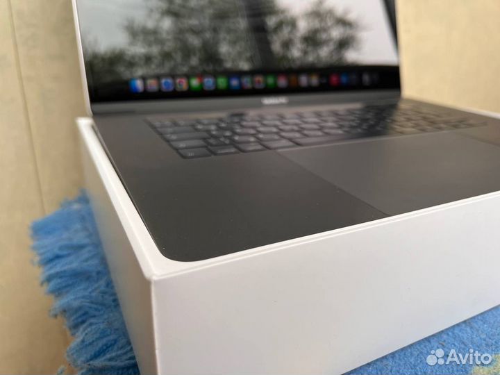 Macbook pro 15 2016