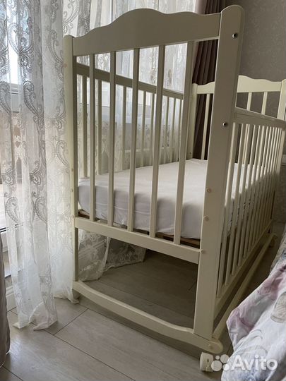 Детская кроватка
