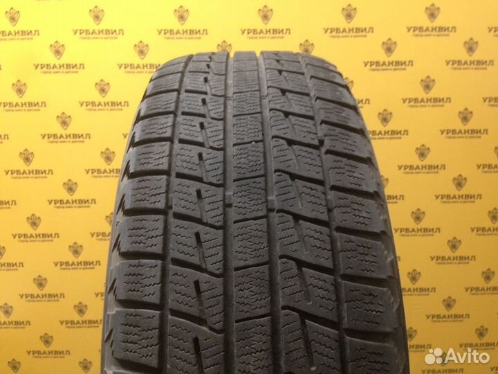 Bridgestone Blizzak Revo1 215/65 R16