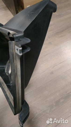 Диффузор радиатора Bmw X5 4.8I E70 N62N 4.8I 2008