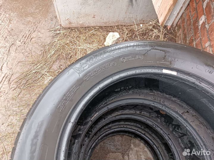 Michelin X-Ice North 4 225/60 R18 100T