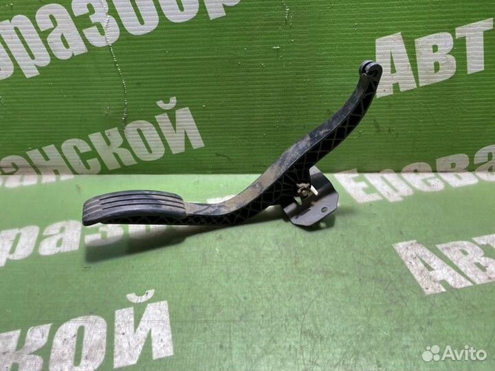 Педаль газа Renault Logan LS0 K7JA710 2007