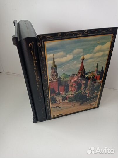 Шкатулка с изображением Москвы Лаковая миниатюра