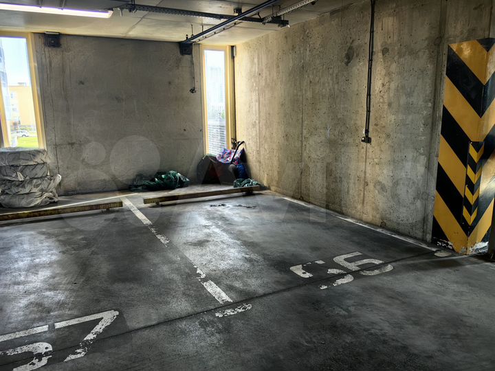 Машиноместо, 13 м²