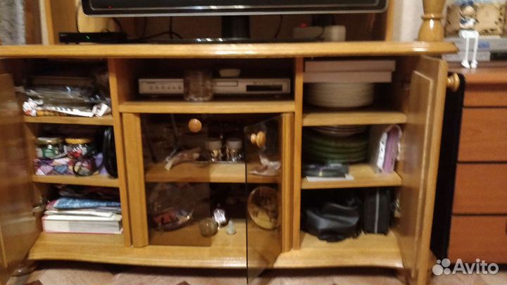 Подставка под телевизор